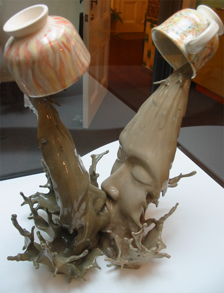 Кофейный поцелуй - самая необычная съедобная скульптура.