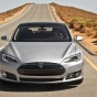 Tesla Model S победила именитого дрэг-рейсера