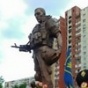 "На их плечах Украина": в Киеве открыли первый памятник воину-добровольцу