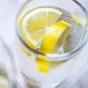 Кусочки лимона в напитках опасны для здоровья