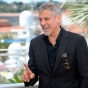 Джордж Клуни раздал 14 друзьям по миллиону долларов