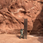 Загадочный металлический монумент обнаружили посреди удаленной пустыни в штате Юта
