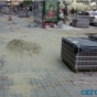 На Крещатике положили новую брусчатку