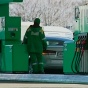 Чиновники требуют повышения цен на бензин