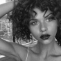 Двадцатичетырехлетняя модель обнажилась в Instagram