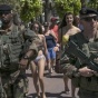 Полицейские Ниццы заставили женщину снять купальник-буркини