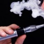 Почему подростки любят электронные сигареты