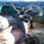 В Западной Австралии рыбаки сфотографировались с акулами-людоедами и были оштрафованы на крупные суммы