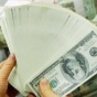 Украинцы за месяц продали валюты на $135 млн больше, чем купили
