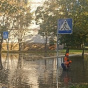 У Києві масштабна аварія на водопроводі: затопило вулицю