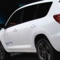 Представлена электрическая версия кроссовераToyota RAV4