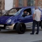 Автонедоразумения: "Ока" на гусеницах, "Копейка"-лимузин и автомобиль-ванна (видео)