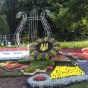 ФОТОФАКТ. Певческое поле в Киеве украшают ко Дню независимости