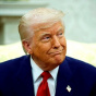 На корпусі нового телефона Трампа помітили неправильний прапор США