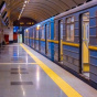 Метро Києва працює з обмеженнями після нічного обстрілу