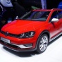 В Париже состоялась премьера "вседорожного" Volkswagen Golf