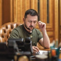 ЗМІ назвали хто передав лист від Зеленського для Путіна