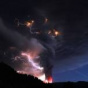 Уникальные кадры: извержение вулкана Тааль в сопровождении молний (ФОТО)