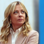 Мелоні розповіла колегам, що кинула курити