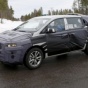 Новый Kia Carnival сфотографировали во время тестов