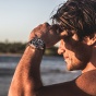 TAG Heuer представила официальные часы Мировой лиги серфинга