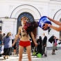 Активистки Femen облились ведром "крови" в Лавре