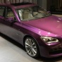 В Абу-Даби появился фиолетовый BMW 7-Series