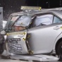Toyota Camry и Prius V провалили краш-тесты
