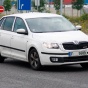 Хетчбэк Skoda Rapid сфотографировали без камуфляжа