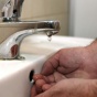 Киевлянам из-за долгов за тепло отключат горячую воду