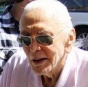 Кирк Дуглас бодр и в 97 лет