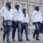 У Ліверпулі пам'ятник The Beatles одягли у вишиванки