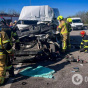 На Київщині зіткнулись вантажівка та мікроавтобус: постраждалих з понівеченого авто діставали рятувальники