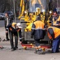 В Киеве дорожники ремонтируют Почтовую и Окружную