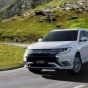 Внедорожник Outlander PHEV станет более мощным и "агрессивным"