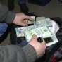 Схемы аферистов: мошенники обманули водителей грузовиков со всей Украины