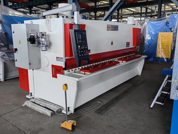 гільйотинні ножиці