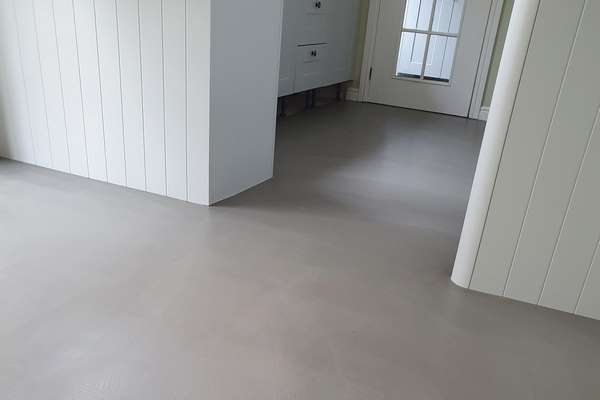 Самовирівнюючі суміші