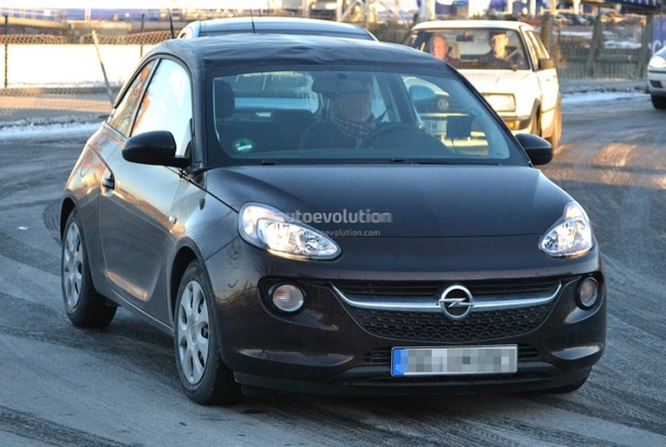 Opel Adam кабриолет