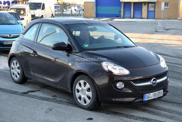 Opel Adam кабриолет