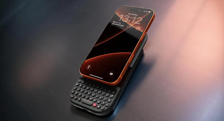 Clicks випустила слайдер-чохол з фізичною клавіатурою і вбудованим акумулятором