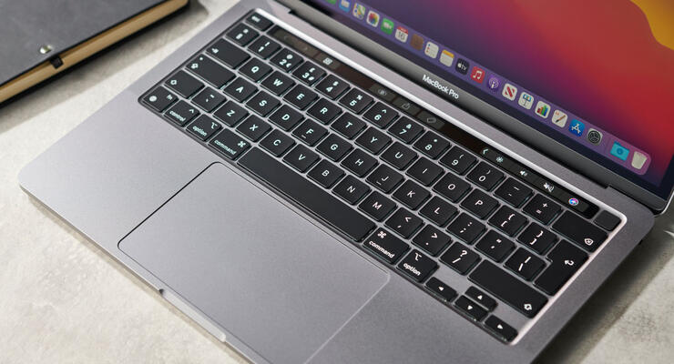 Apple готує дебют ноутбуків з тач-дисплеєм і новим дизайном