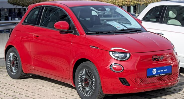 Нові автомобілі дешевші, але повільніші: що змінилося