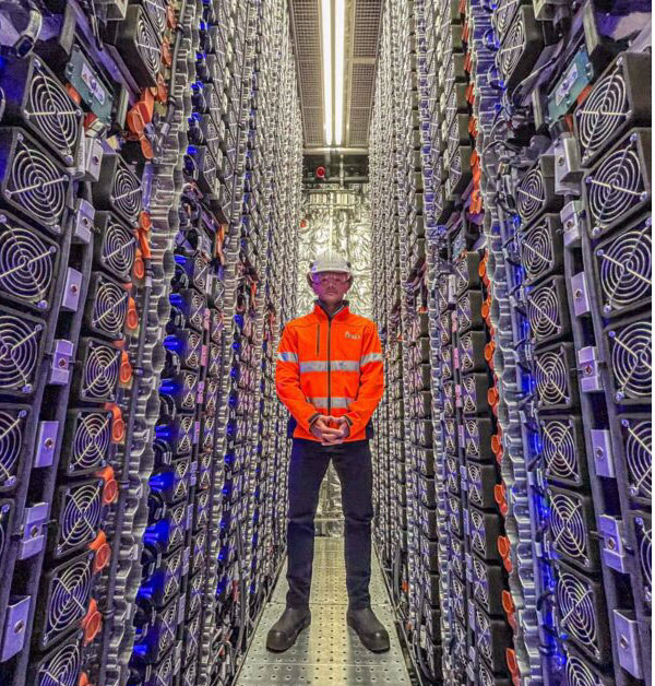 У батарейному відсіку