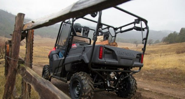 Honda Pioneer 700-4