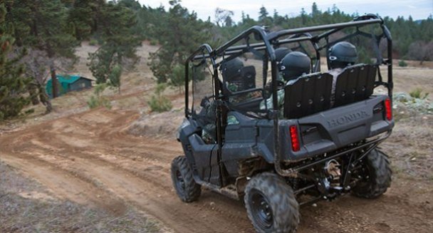 Honda Pioneer 700-4