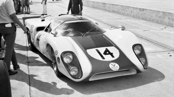 Lola T70 MkIII