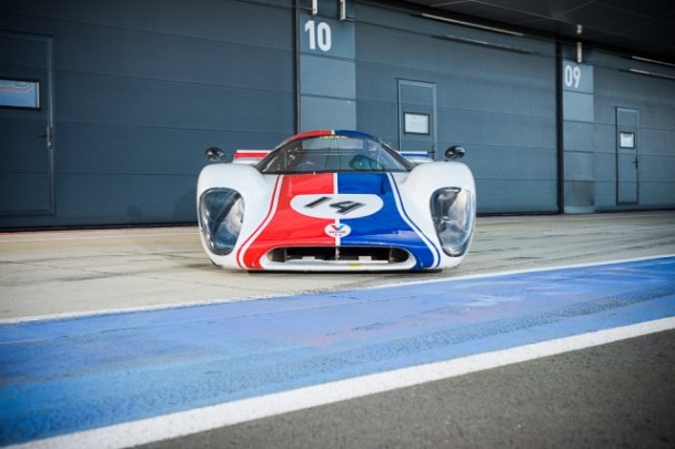 Lola T70 MkIII