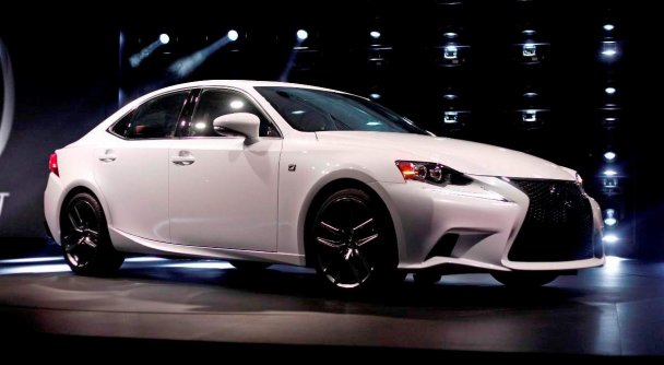 Lexus IS