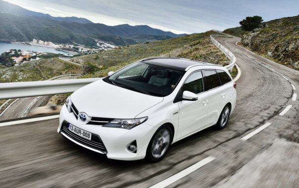 Toyota Auris Touring Sports